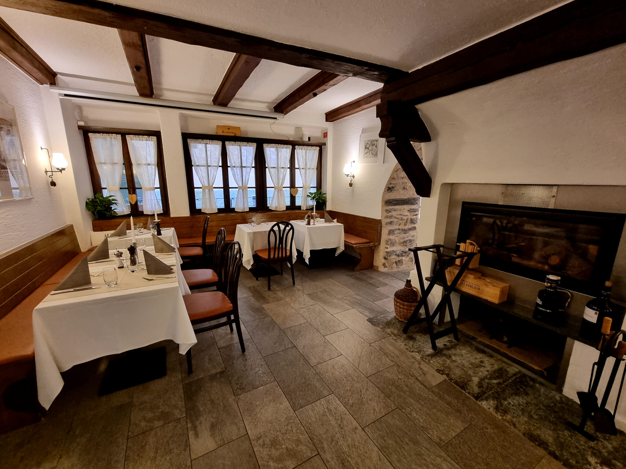 Hotel Centrale Poschiavo Albergo Ristorante Nel Centro Di Poschiavo hotel-centrale-poschiavo-albergo-ristorante-nel-centro-di-poschiavo